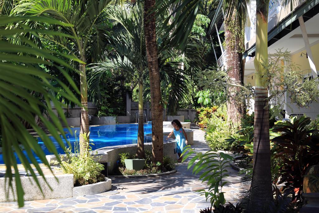 Naka Resort Pantai Kamala Luaran gambar