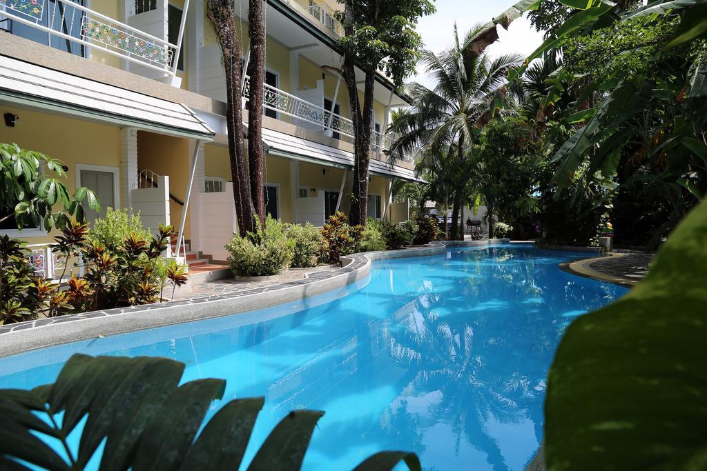 Naka Resort Pantai Kamala Luaran gambar