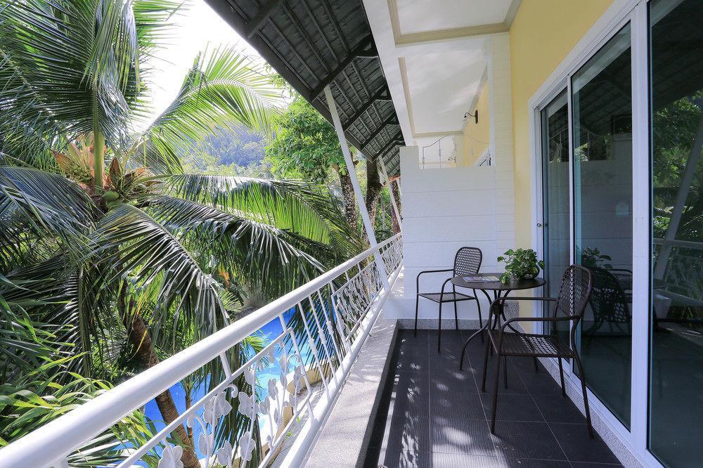 Naka Resort Pantai Kamala Luaran gambar