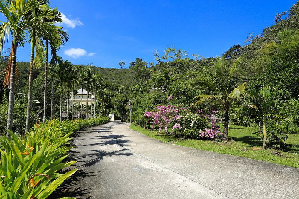 Naka Resort Pantai Kamala Luaran gambar