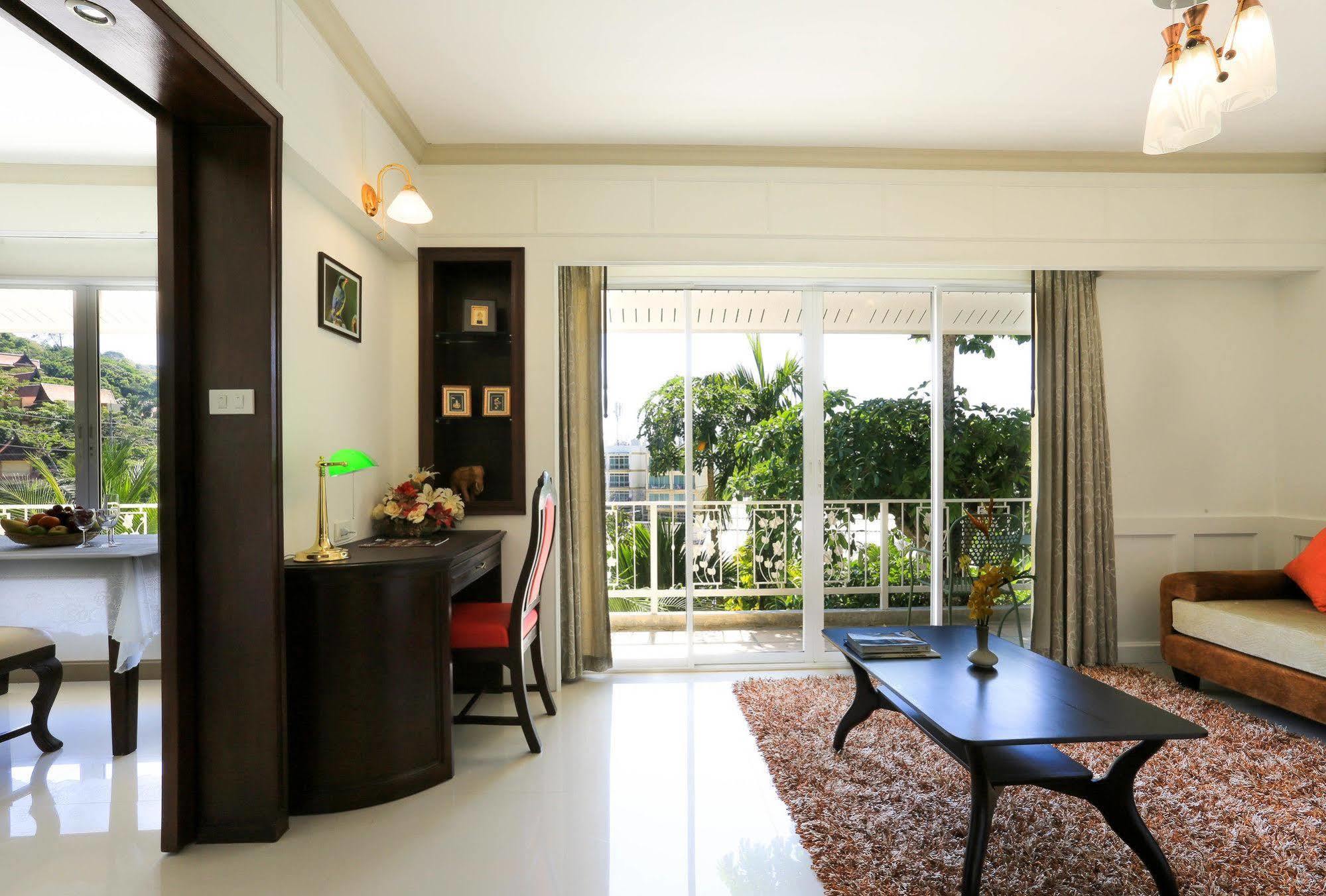 Naka Resort Pantai Kamala Luaran gambar