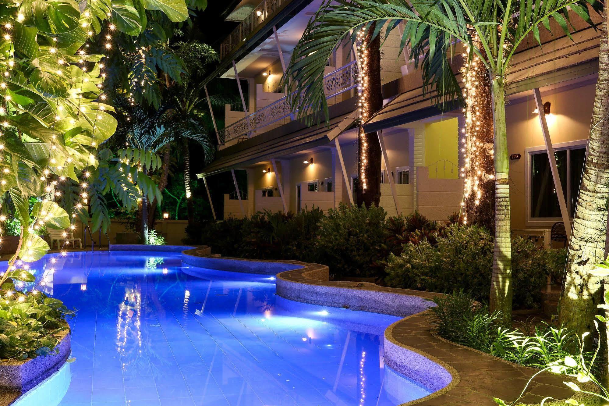 Naka Resort Pantai Kamala Luaran gambar