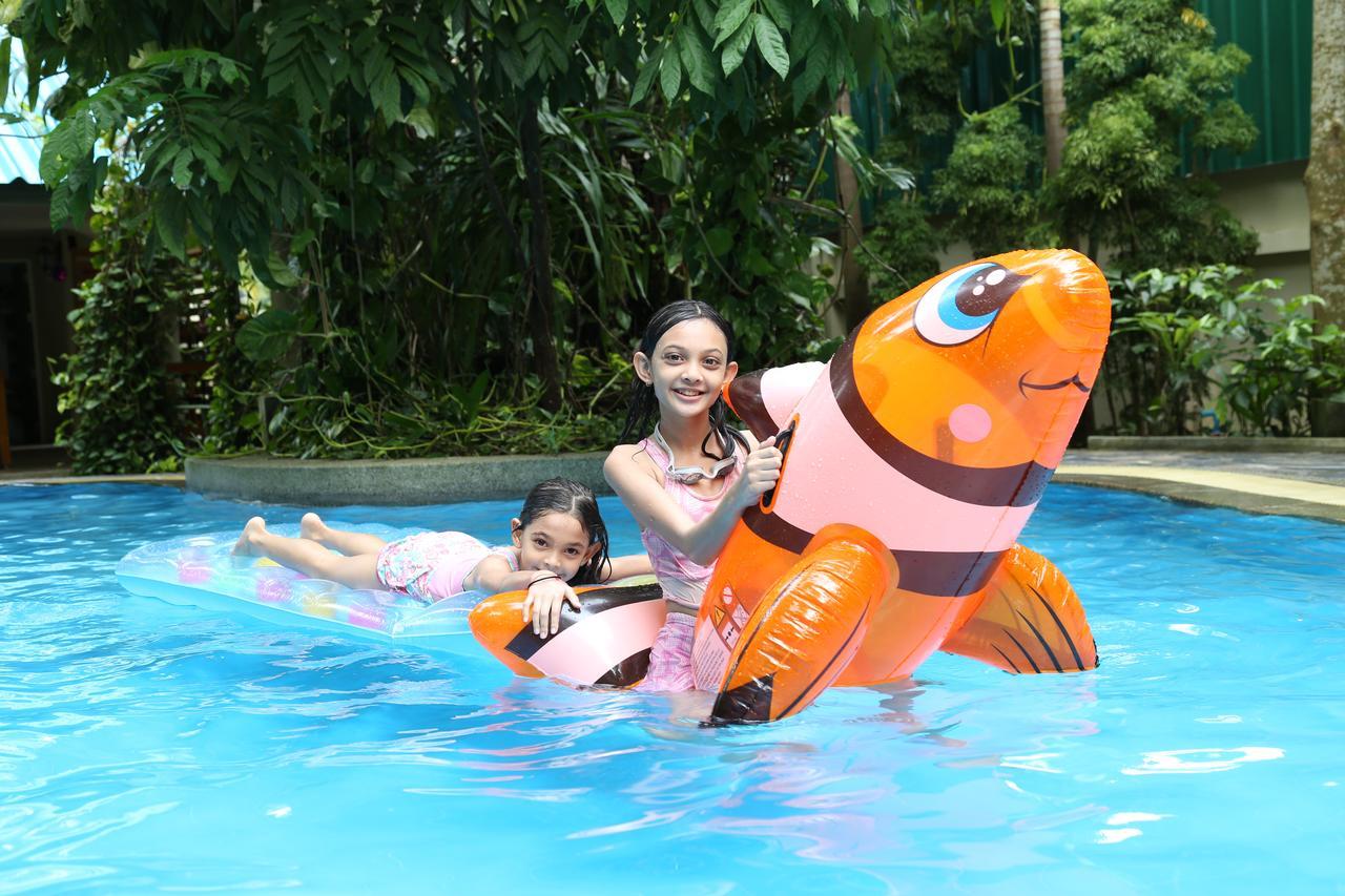 Naka Resort Pantai Kamala Luaran gambar